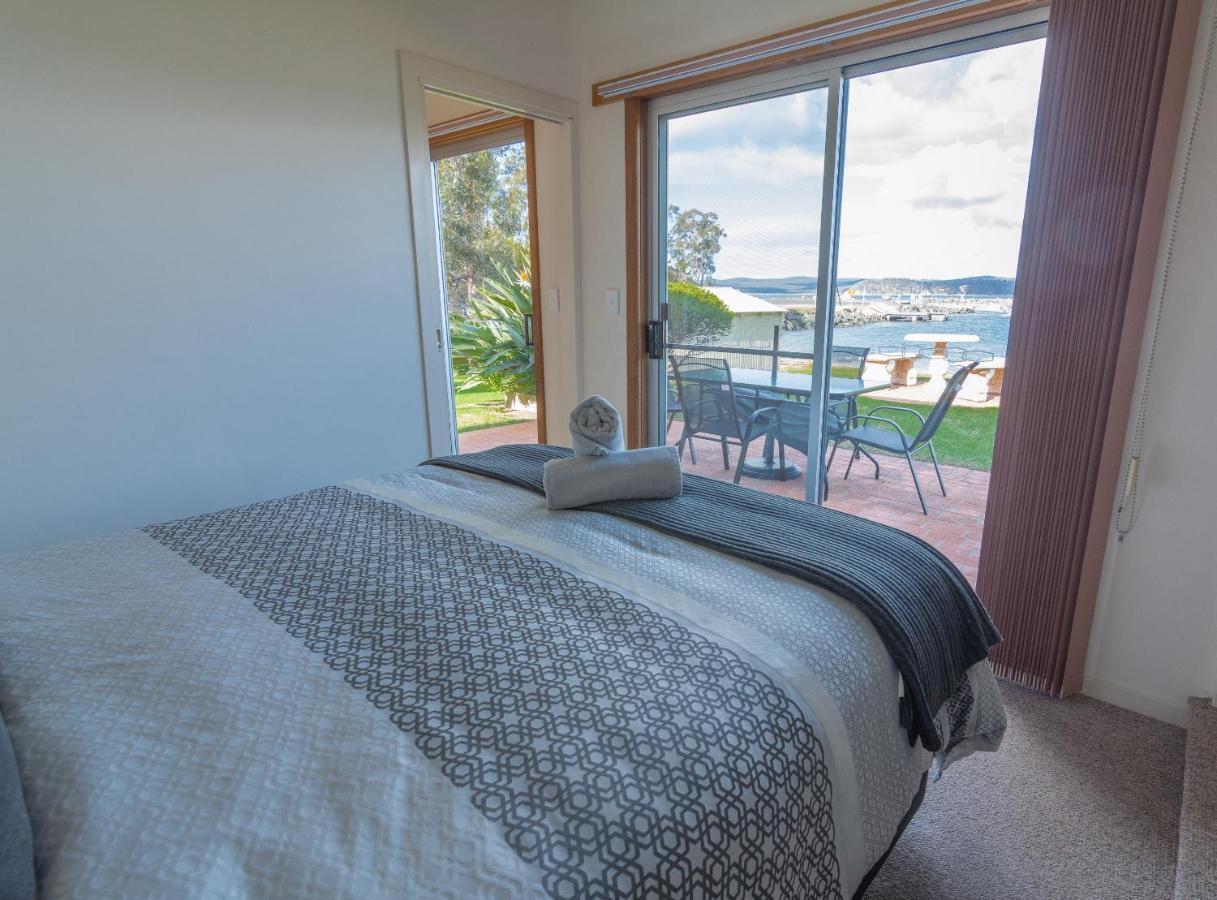 Quarantine Bay Beach Cottages Eden Bagian luar foto