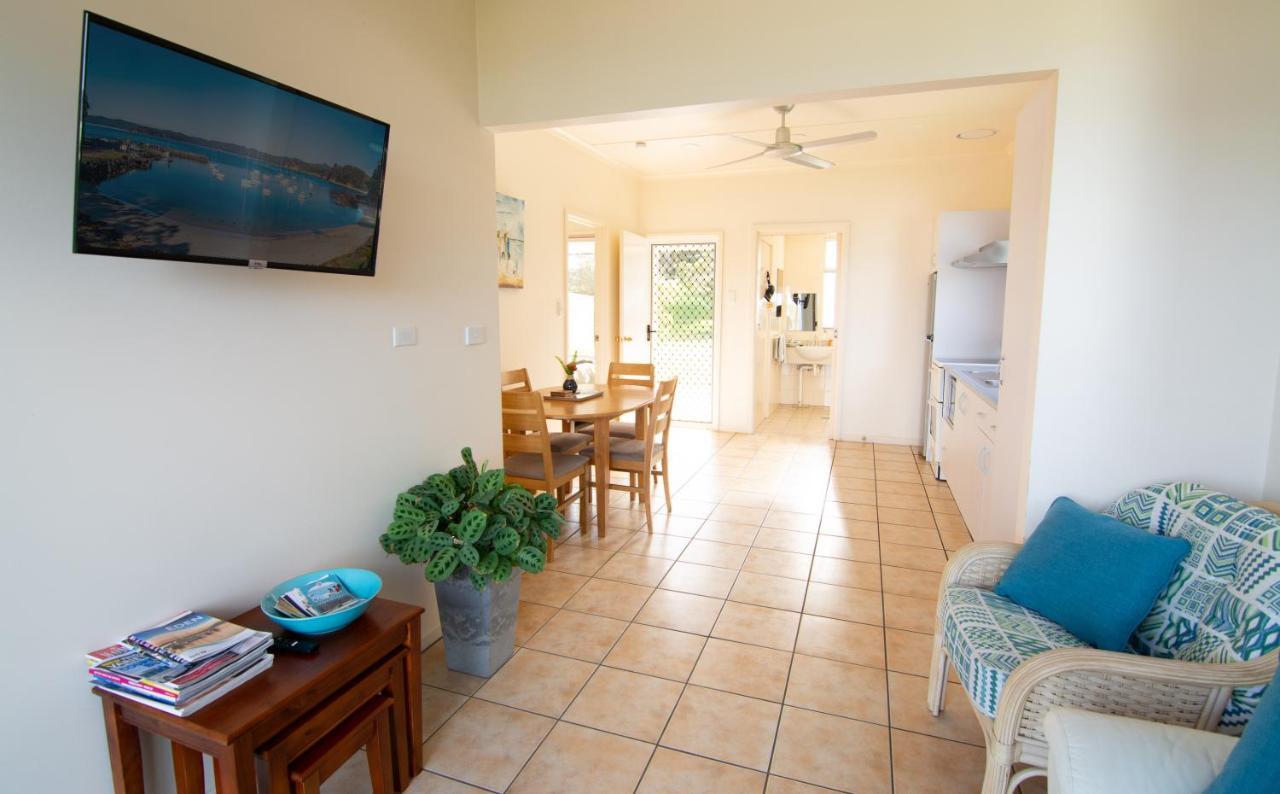 Quarantine Bay Beach Cottages Eden Bagian luar foto