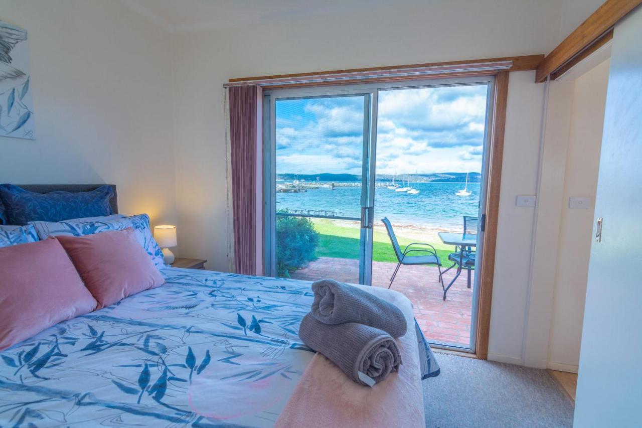 Quarantine Bay Beach Cottages Eden Bagian luar foto